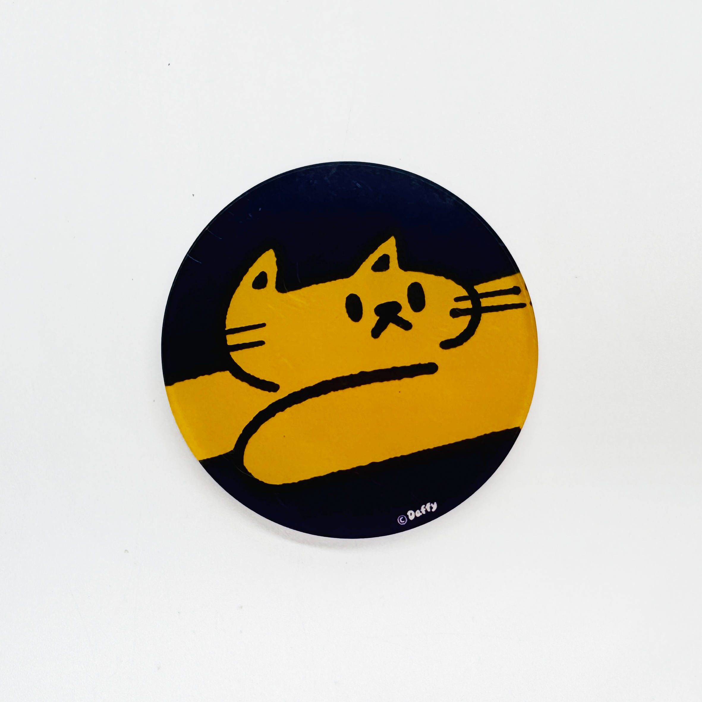 Daffy magnet Neko
