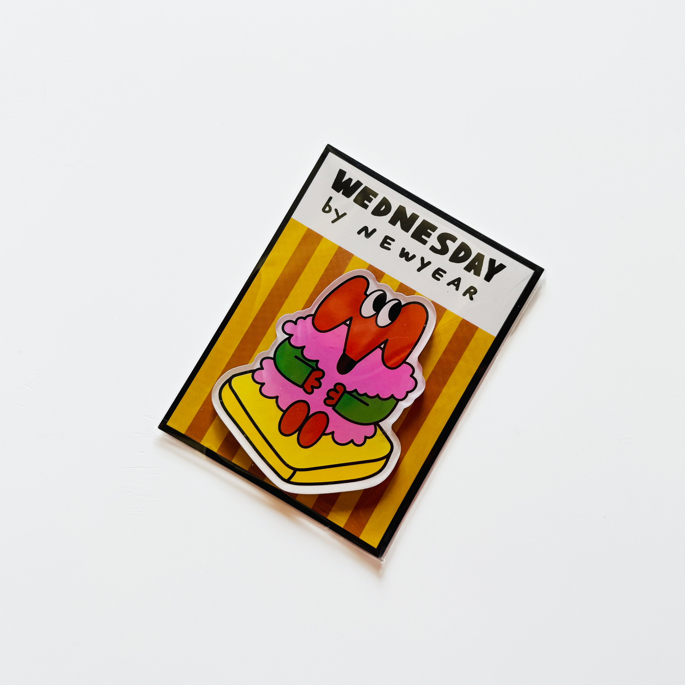 WEDNESDAY magnet cushion 07